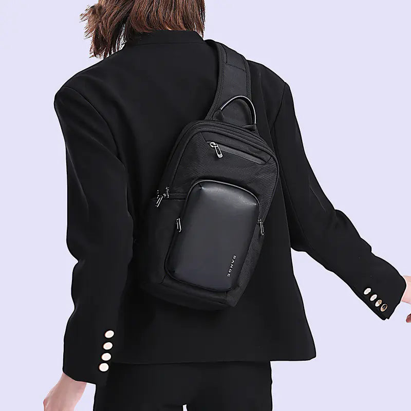 CROSS-BODY PACK
