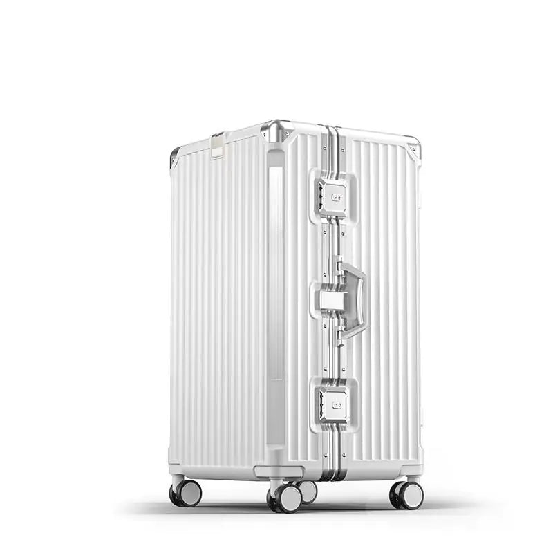 THE TRAVELCASE